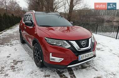 Позашляховик / Кросовер Nissan Rogue 2017 в Липовці