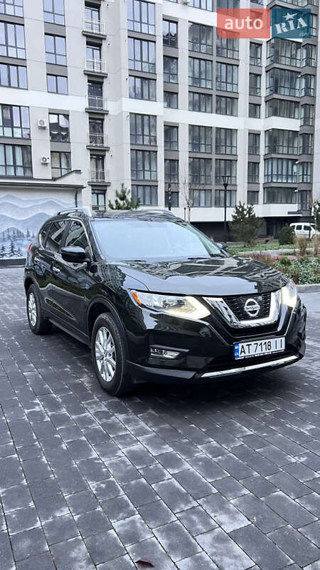 Внедорожник / Кроссовер Nissan Rogue 2018 в Ивано-Франковске