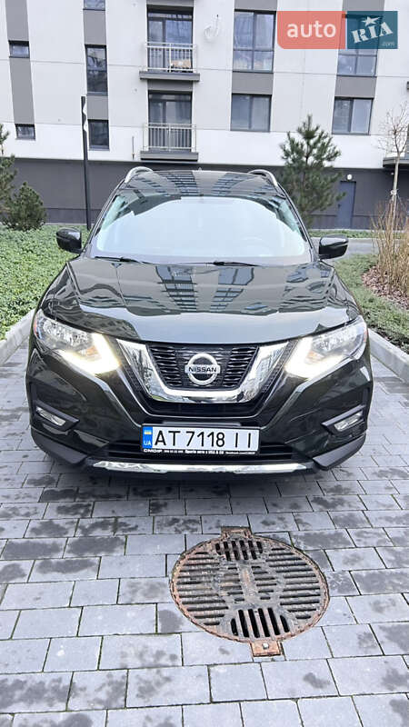 Внедорожник / Кроссовер Nissan Rogue 2018 в Ивано-Франковске