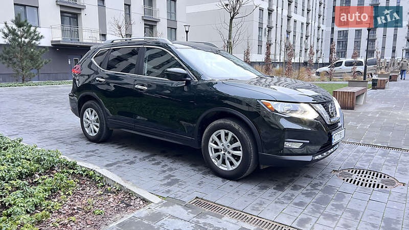 Внедорожник / Кроссовер Nissan Rogue 2018 в Ивано-Франковске
