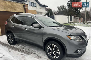 Внедорожник / Кроссовер Nissan Rogue 2015 в Харькове