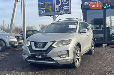 Внедорожник / Кроссовер Nissan Rogue 2016 в Львове