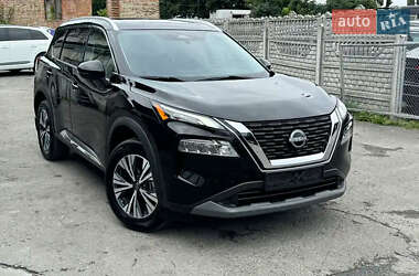 Внедорожник / Кроссовер Nissan Rogue 2021 в Киеве