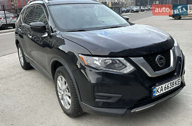 Позашляховик / Кросовер Nissan Rogue 2017 в Чернігові