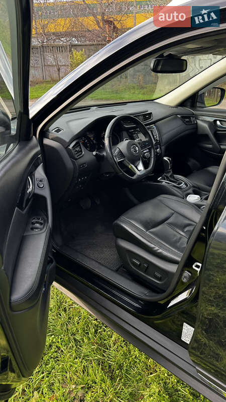 Позашляховик / Кросовер Nissan Rogue 2017 в Одесі