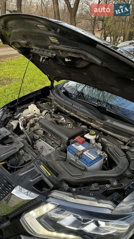 Позашляховик / Кросовер Nissan Rogue 2017 в Одесі