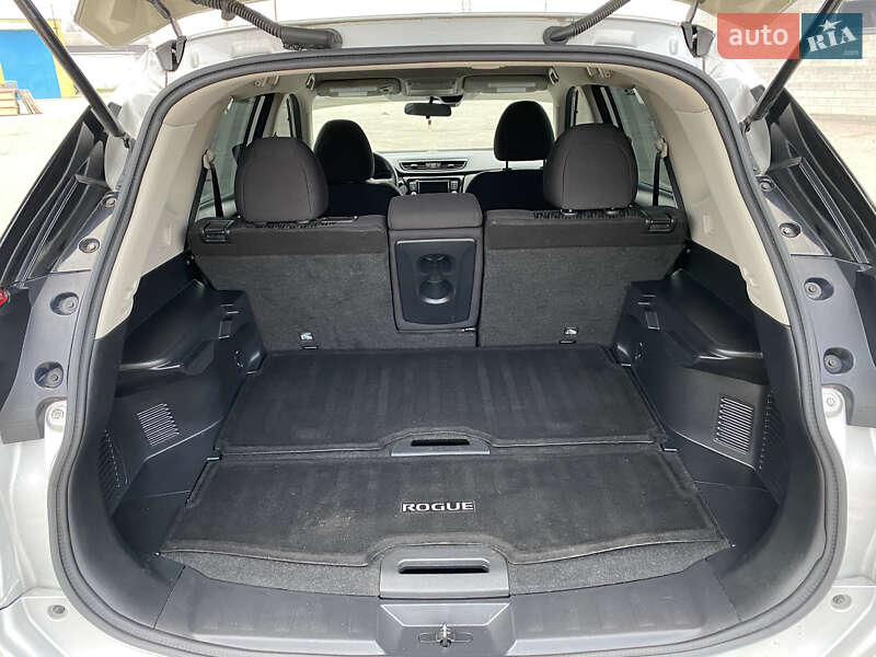 Позашляховик / Кросовер Nissan Rogue 2020 в Кременчуці