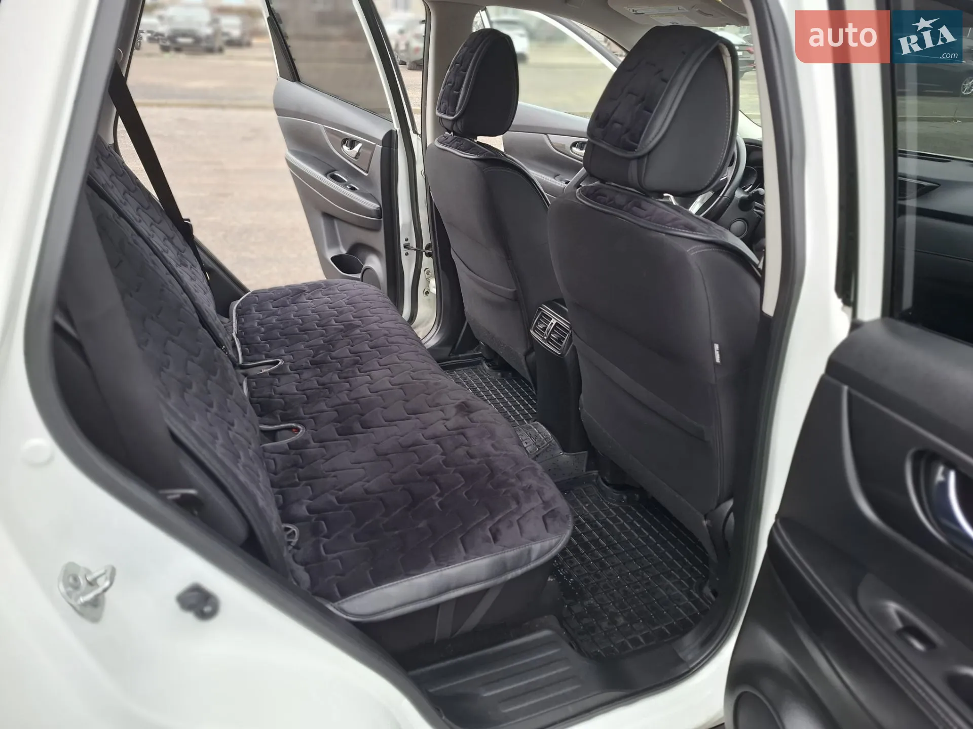 2017 Nissan Rogue - мініатюра 16