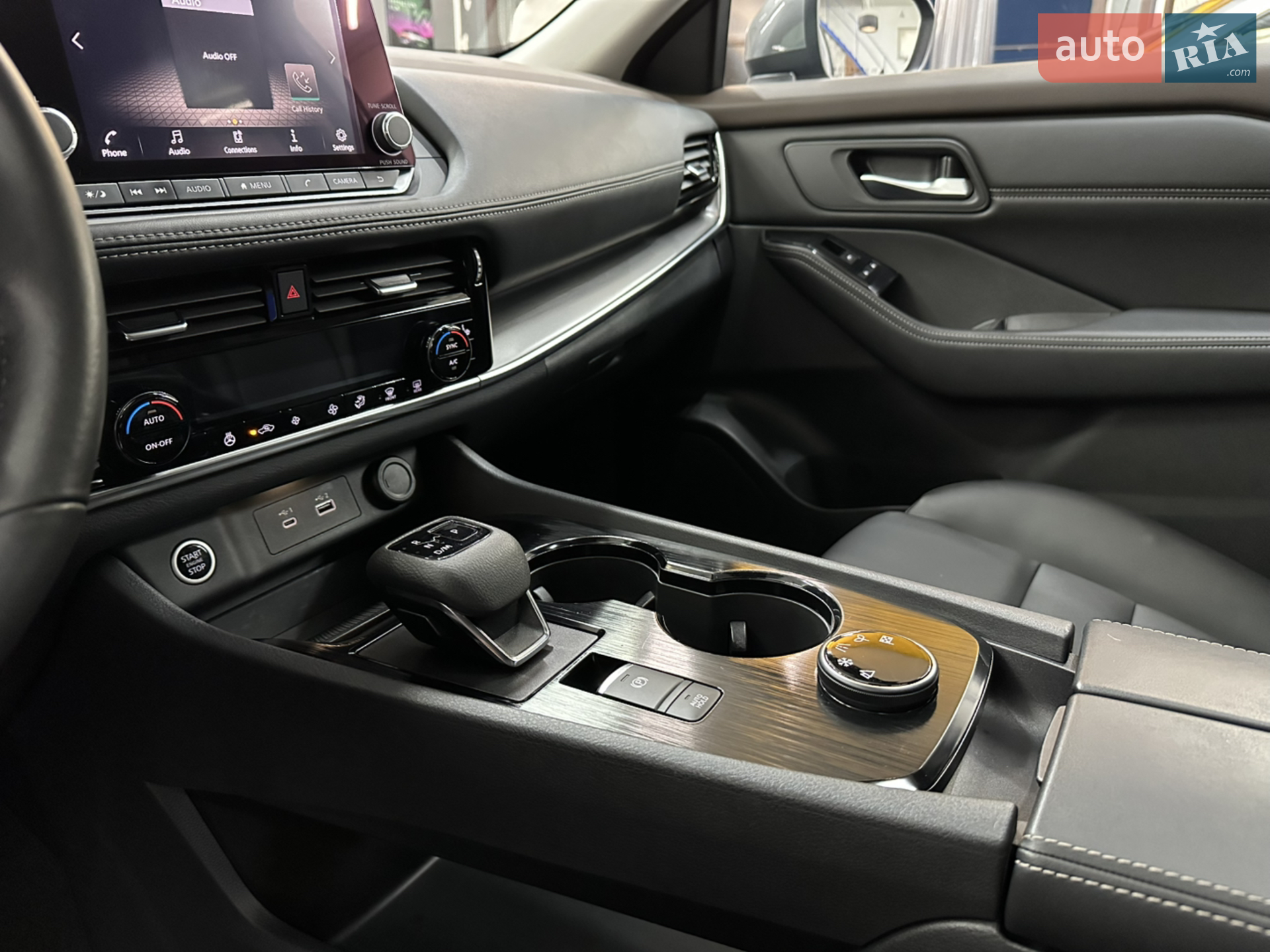 2022 Nissan Rogue - мініатюра 11