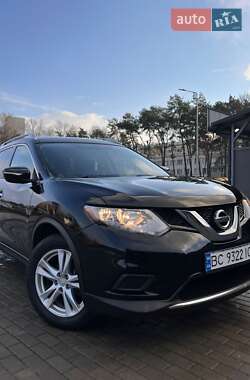 Внедорожник / Кроссовер Nissan Rogue 2015 в Радехове