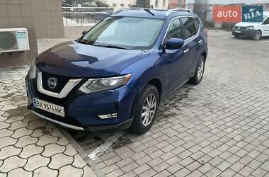 Внедорожник / Кроссовер Nissan Rogue 2018 в Каменец-Подольском