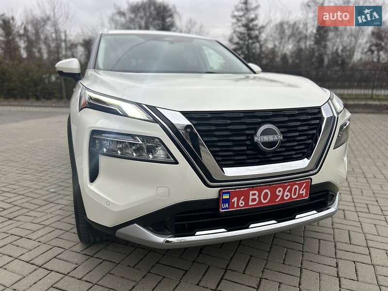 Внедорожник / Кроссовер Nissan Rogue 2022 в Львове