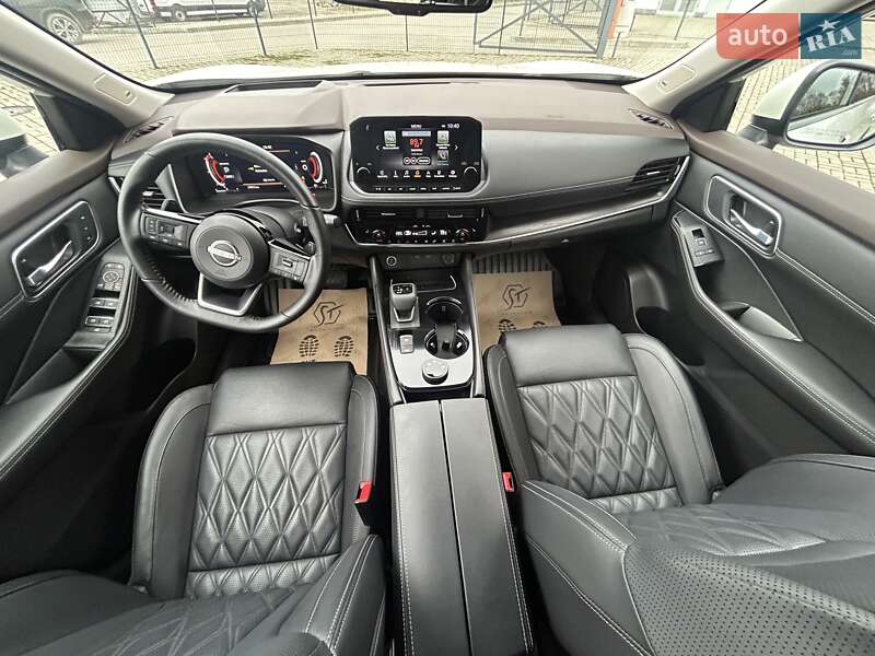 Внедорожник / Кроссовер Nissan Rogue 2022 в Львове