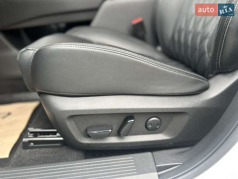 Внедорожник / Кроссовер Nissan Rogue 2022 в Львове