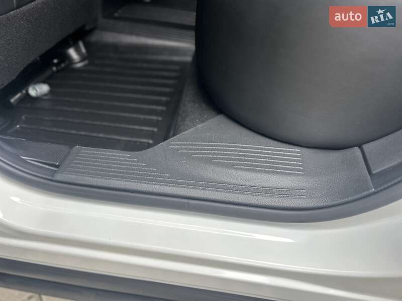 Внедорожник / Кроссовер Nissan Rogue 2022 в Львове