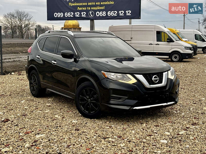 Внедорожник / Кроссовер Nissan Rogue 2016 в Львове