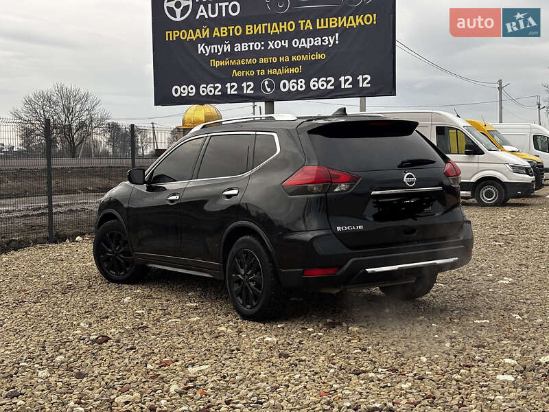 Внедорожник / Кроссовер Nissan Rogue 2016 в Львове