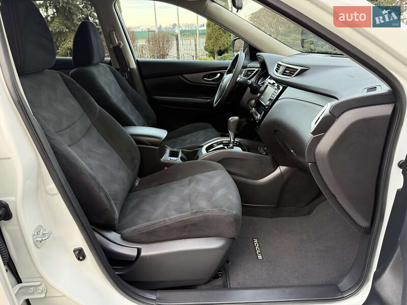 Позашляховик / Кросовер Nissan Rogue 2016 в Львові фото 37 Позашляховик / Кросовер Nissan Rogue 2016 в Львові