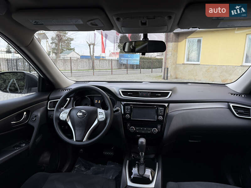 Позашляховик / Кросовер Nissan Rogue 2016 в Львові фото 39 Позашляховик / Кросовер Nissan Rogue 2016 в Львові