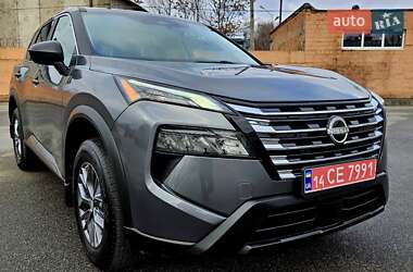 Позашляховик / Кросовер Nissan Rogue 2024 в Дніпрі