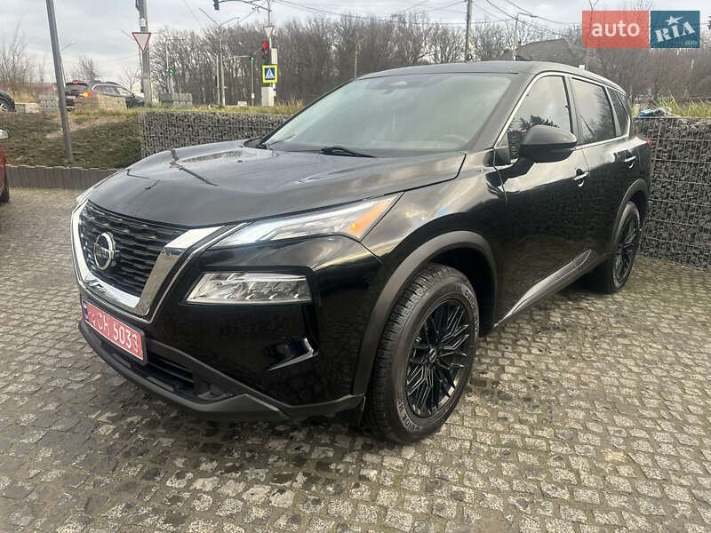 Внедорожник / Кроссовер Nissan Rogue 2022 в Львове
