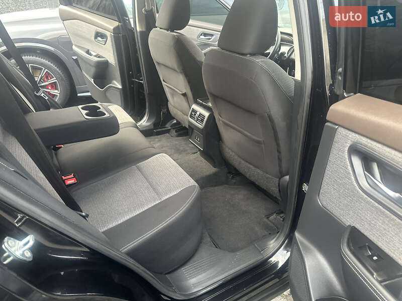 Внедорожник / Кроссовер Nissan Rogue 2022 в Львове