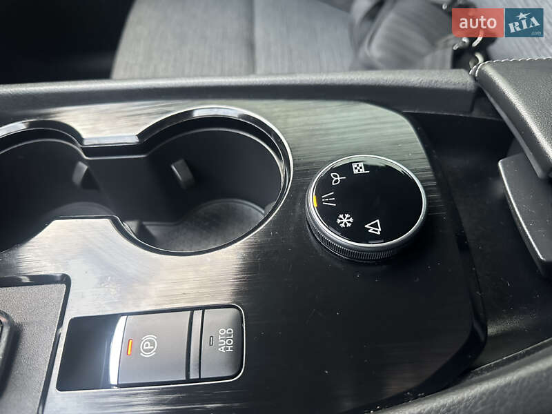 Внедорожник / Кроссовер Nissan Rogue 2022 в Львове