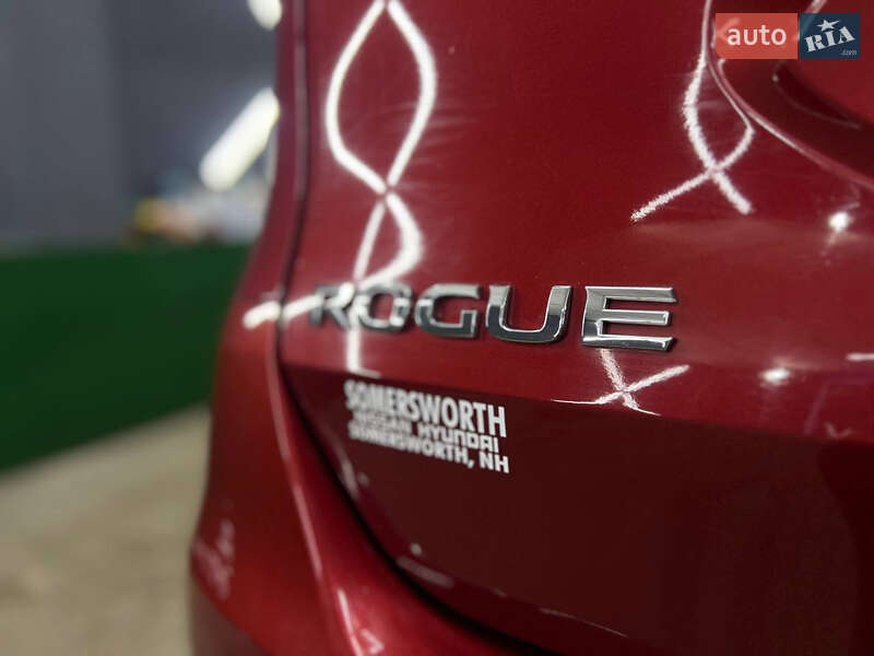 Позашляховик / Кросовер Nissan Rogue 2014 в Києві