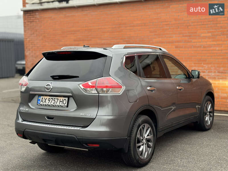 Внедорожник / Кроссовер Nissan Rogue 2015 в Киеве