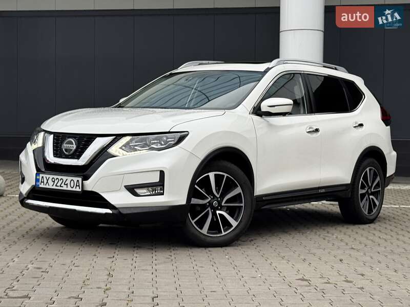 Внедорожник / Кроссовер Nissan Rogue 2018 в Киеве