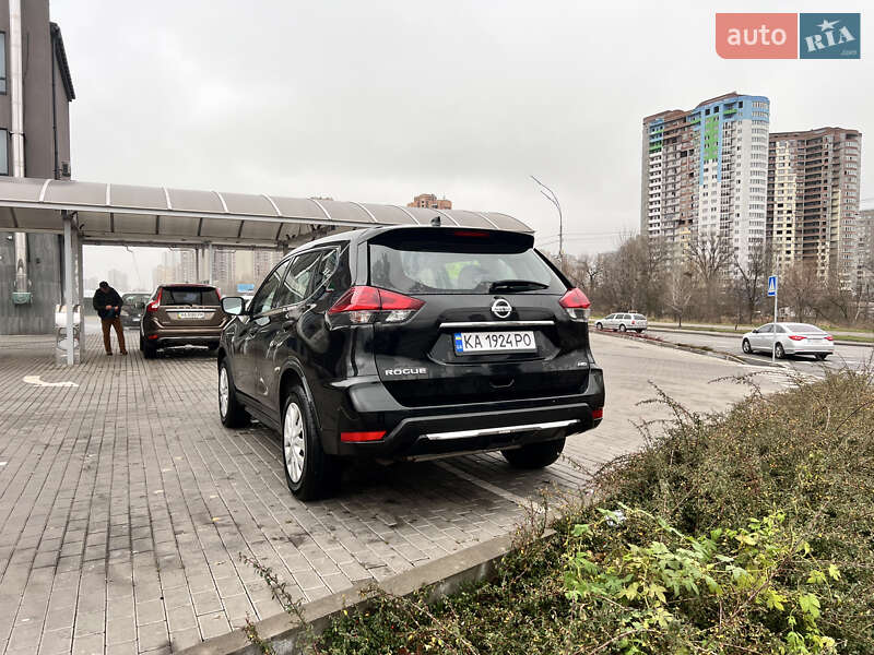 Внедорожник / Кроссовер Nissan Rogue 2019 в Киеве
