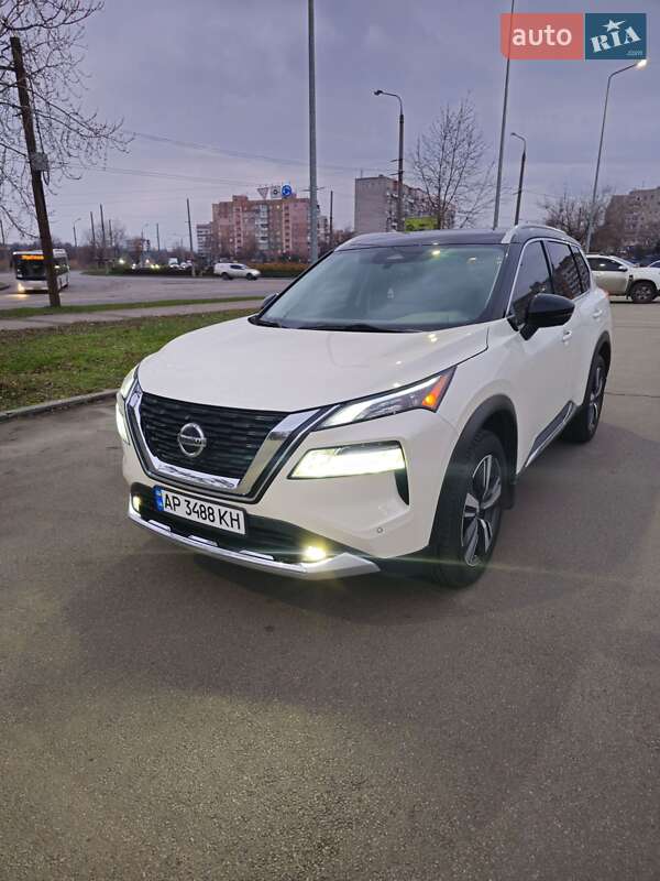 Внедорожник / Кроссовер Nissan Rogue 2021 в Киеве