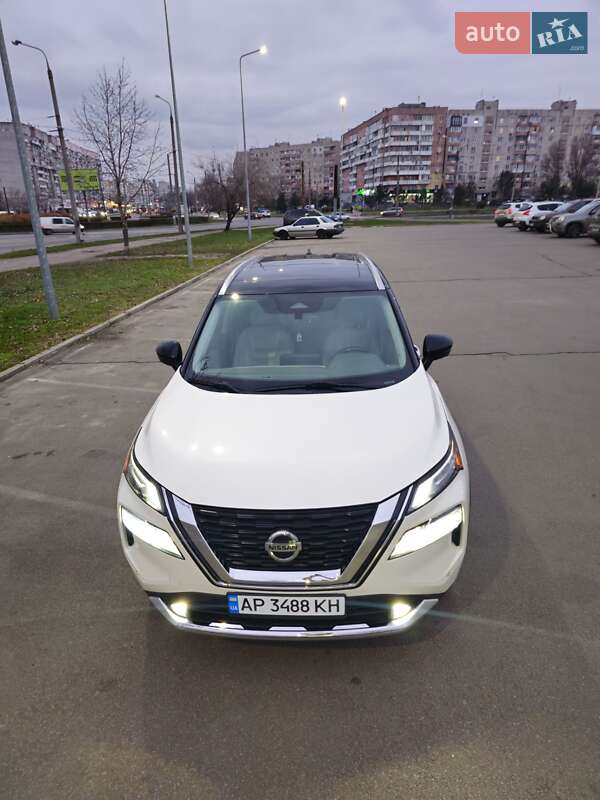 Внедорожник / Кроссовер Nissan Rogue 2021 в Киеве