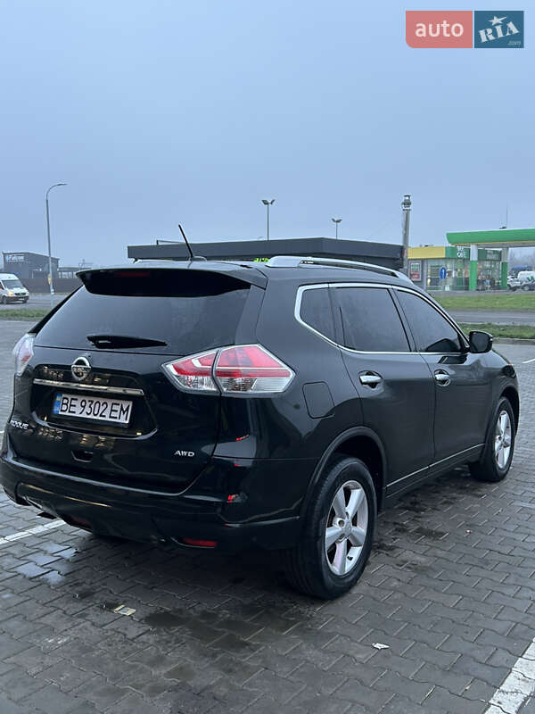 Внедорожник / Кроссовер Nissan Rogue 2016 в Вознесенске