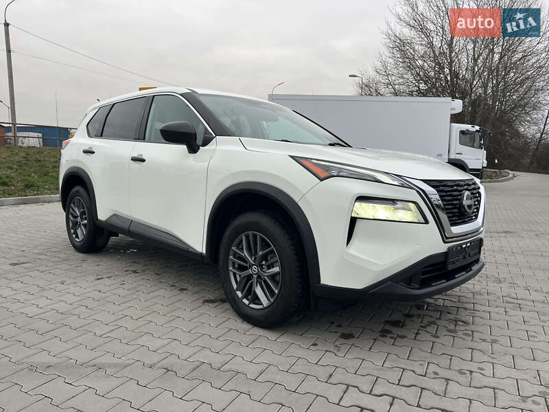 Внедорожник / Кроссовер Nissan Rogue 2021 в Виннице