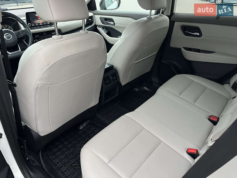 Внедорожник / Кроссовер Nissan Rogue 2021 в Виннице