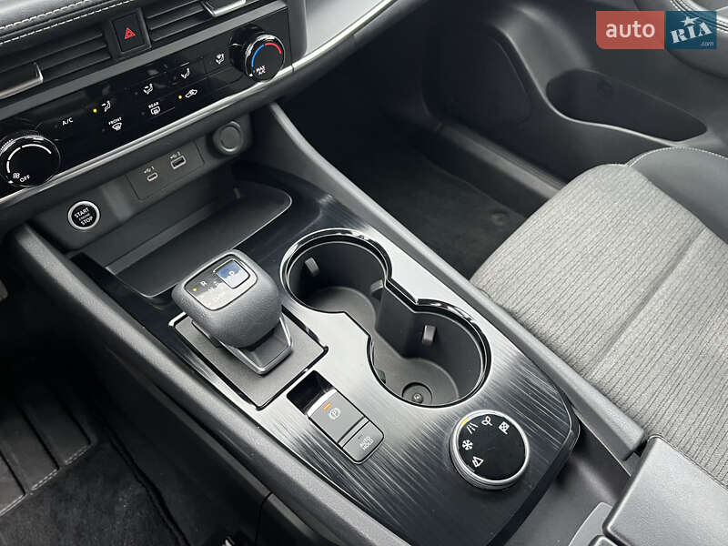 Внедорожник / Кроссовер Nissan Rogue 2020 в Виннице