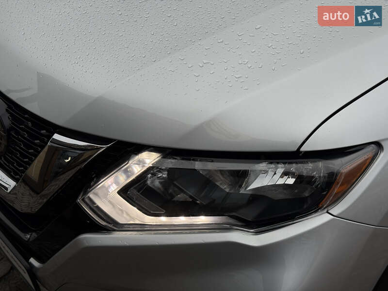 Внедорожник / Кроссовер Nissan Rogue 2018 в Харькове