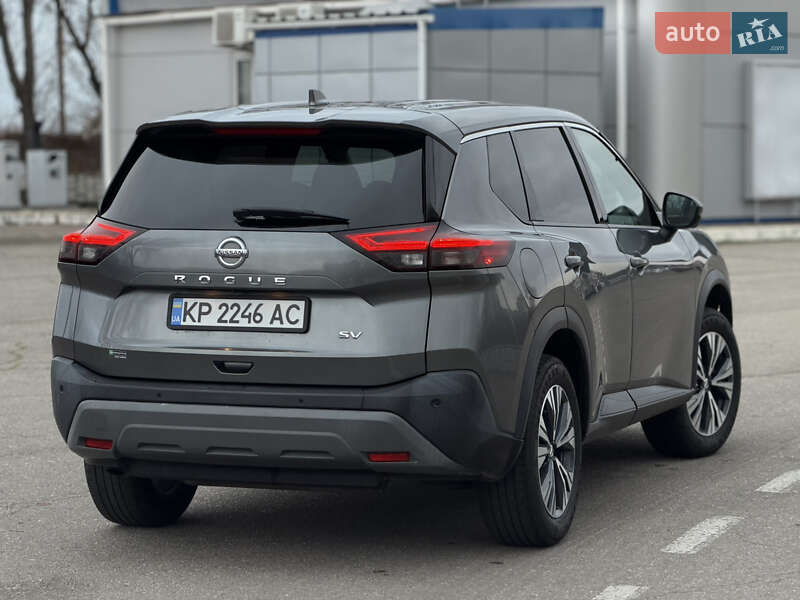 Внедорожник / Кроссовер Nissan Rogue 2021 в Запорожье