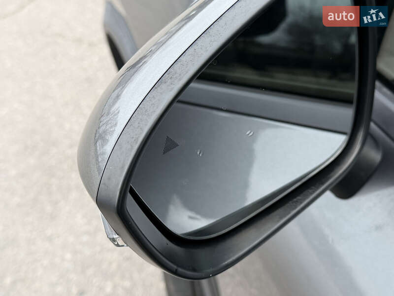 Внедорожник / Кроссовер Nissan Rogue 2021 в Запорожье