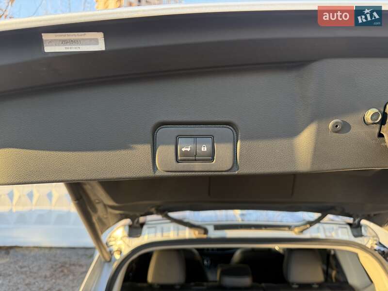 Позашляховик / Кросовер Nissan Rogue 2020 в Києві