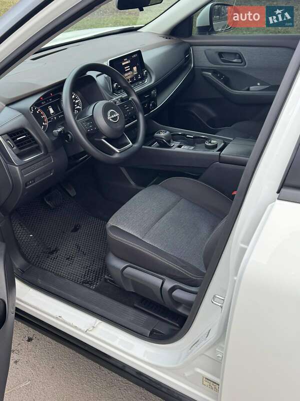 Внедорожник / Кроссовер Nissan Rogue 2022 в Днепре