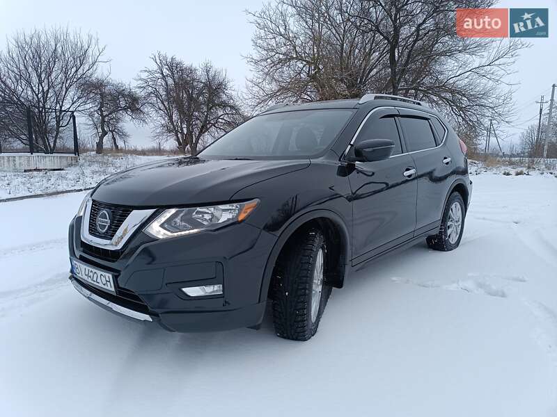 Позашляховик / Кросовер Nissan Rogue 2017 в Миргороді
