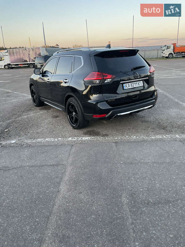 Позашляховик / Кросовер Nissan Rogue 2016 в Києві