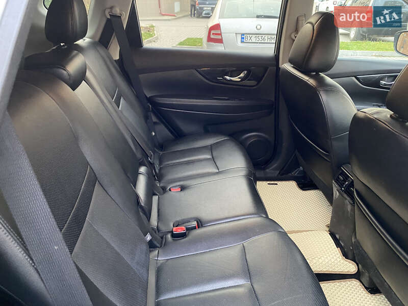 Позашляховик / Кросовер Nissan Rogue 2016 в Кам'янець-Подільському фото 13 Позашляховик / Кросовер Nissan Rogue 2016 в Кам'янець-Подільському