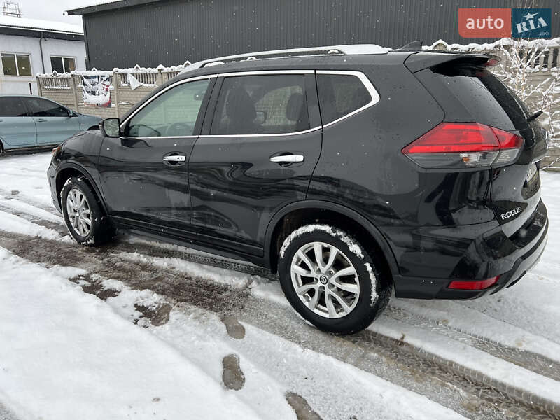 Внедорожник / Кроссовер Nissan Rogue 2017 в Коломые