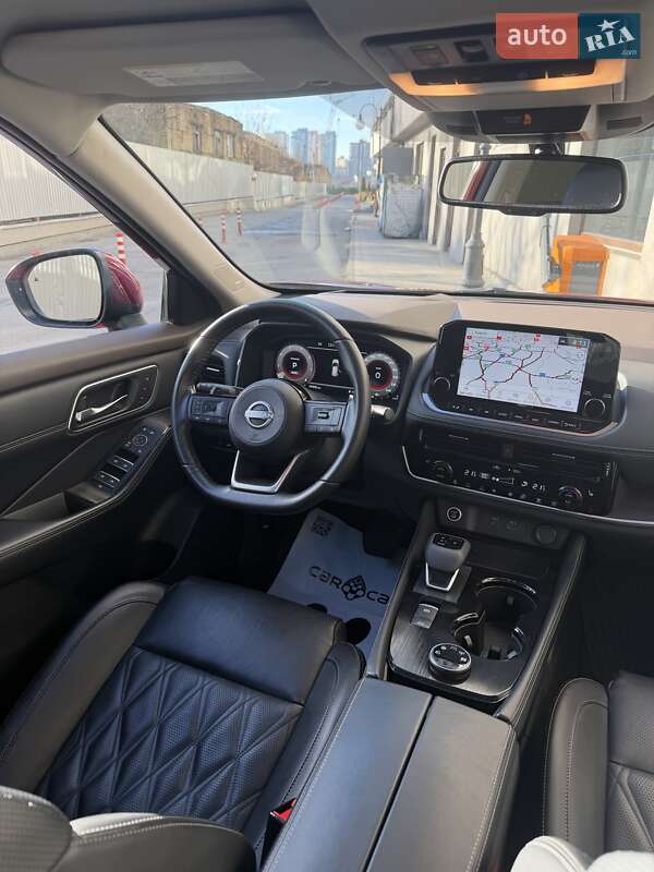 Позашляховик / Кросовер Nissan Rogue 2023 в Києві
