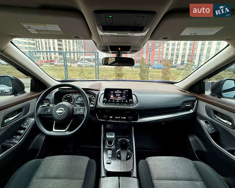 Внедорожник / Кроссовер Nissan Rogue 2020 в Киеве