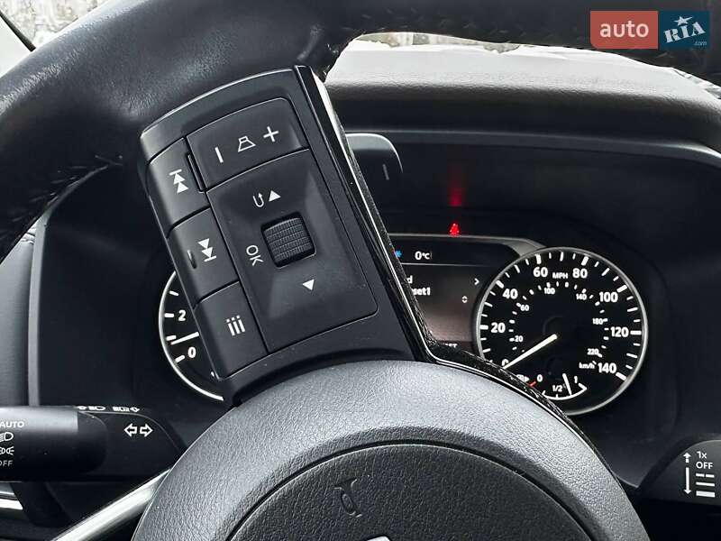 Внедорожник / Кроссовер Nissan Rogue 2021 в Харькове