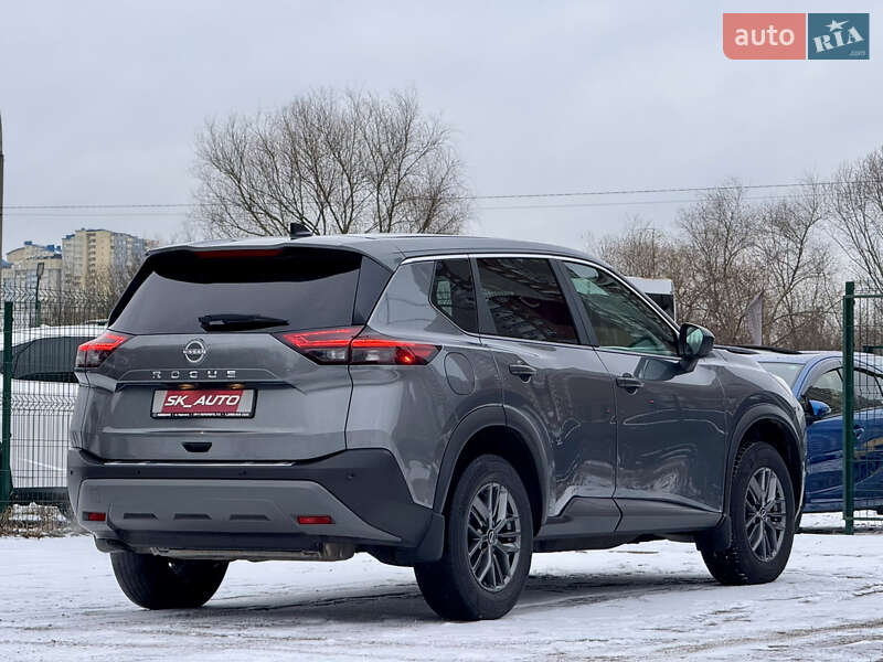 Внедорожник / Кроссовер Nissan Rogue 2023 в Киеве